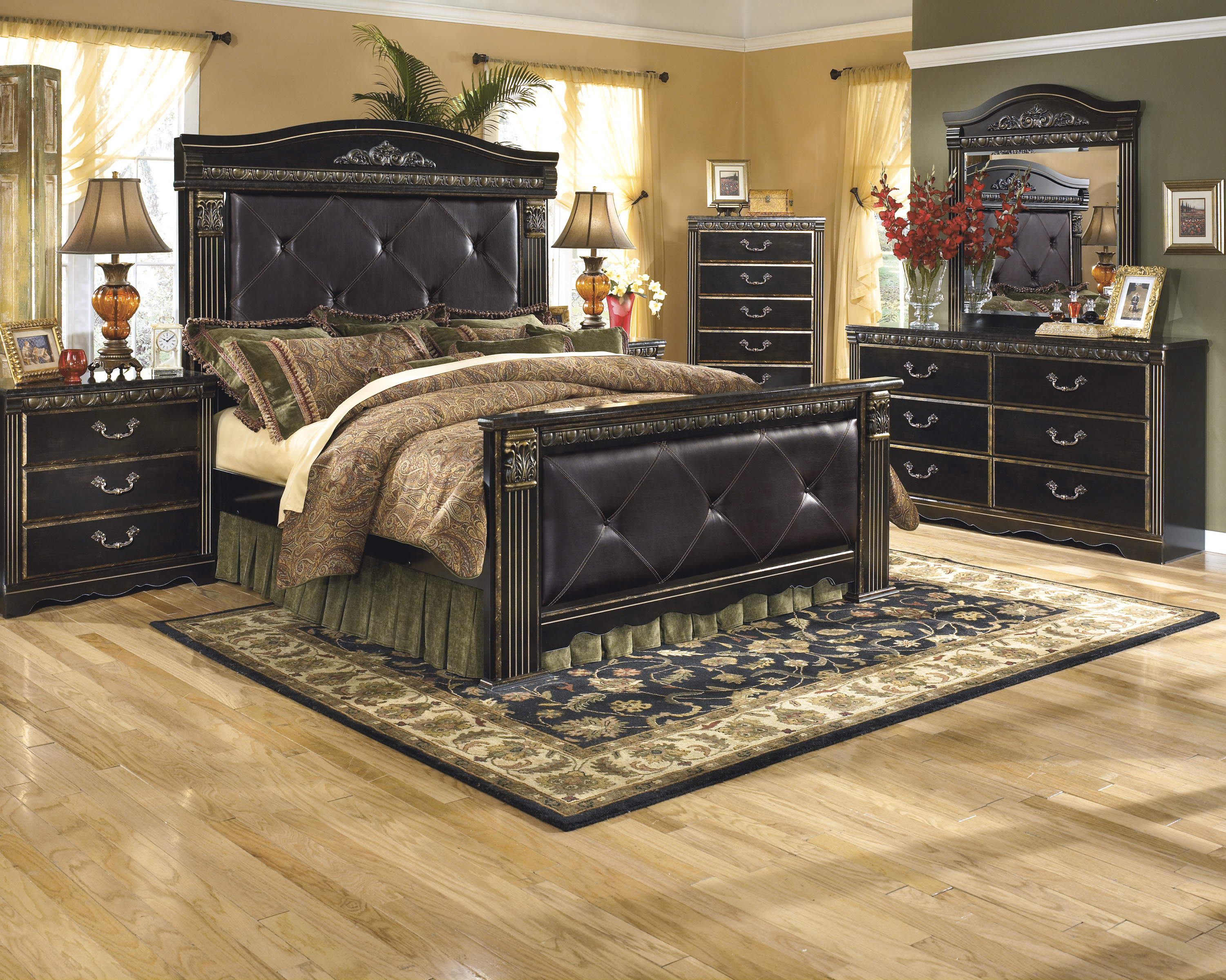 Coal Creek King Mansion Bed Dresser Mirror Chest Nightstand